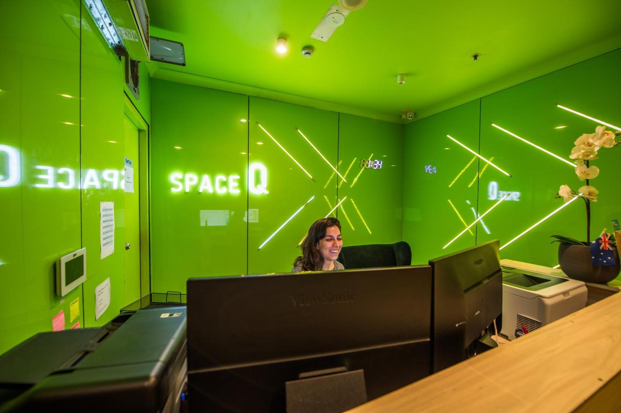 Space Q Capsule Ostello